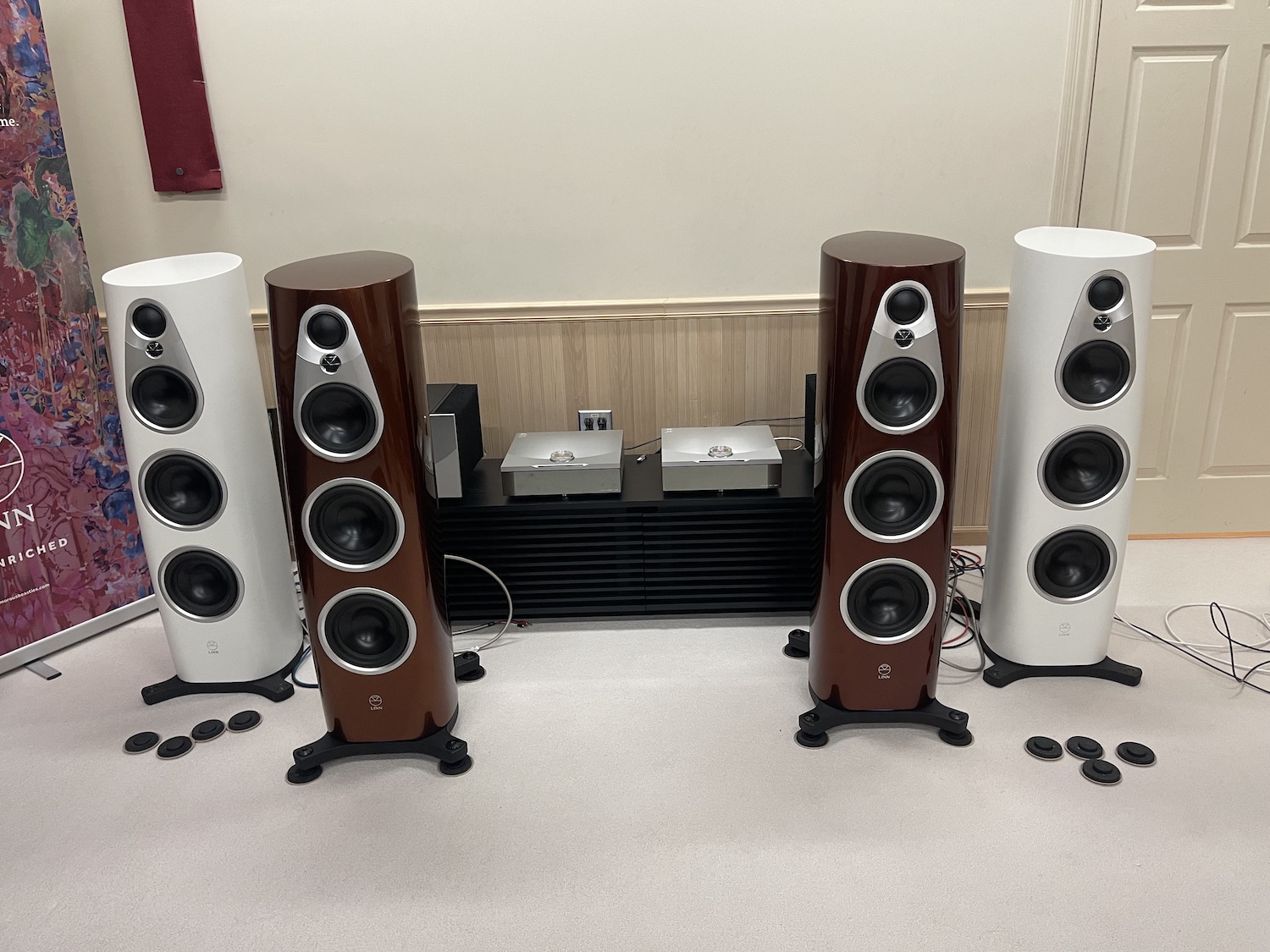 Setting up Linn 360 speakers by Basil Audio